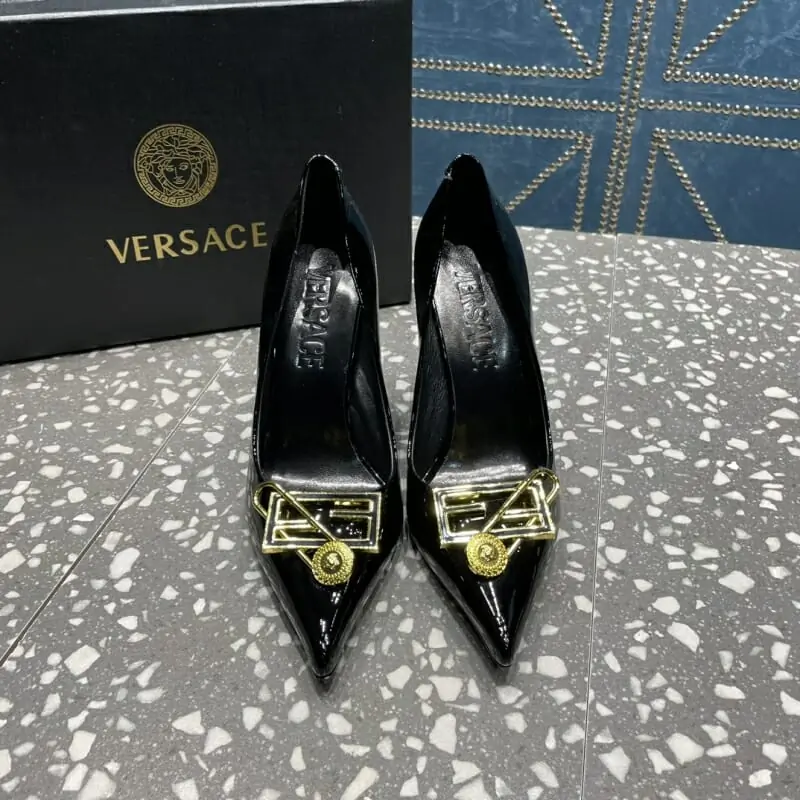 versace a talons hauts chaussures pour femme s_11b56022